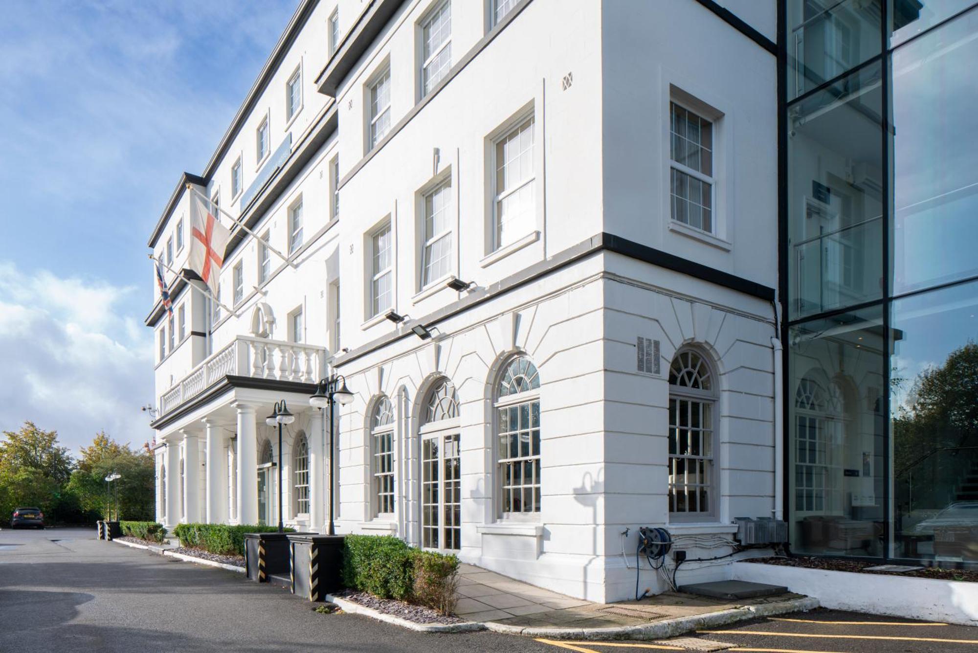 London Croydon Aerodrome Hotel, BW Signature Collection Exterior foto